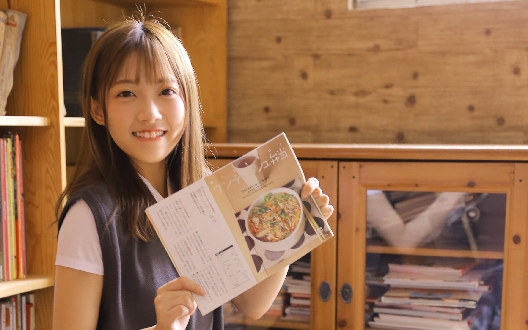 国际皮艇竞速赛，水上速度激烈对决，皮艇赛事